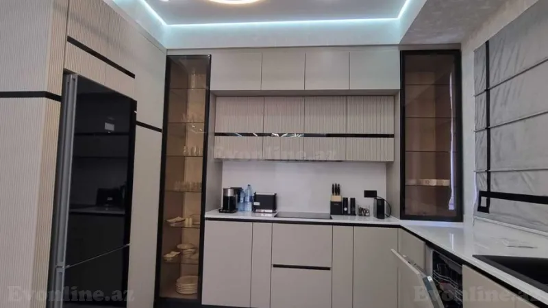 Kirayə verilir 3 otaqlı Mənzil Yeni tikili 130 m² Xətai r. - şəkil 18