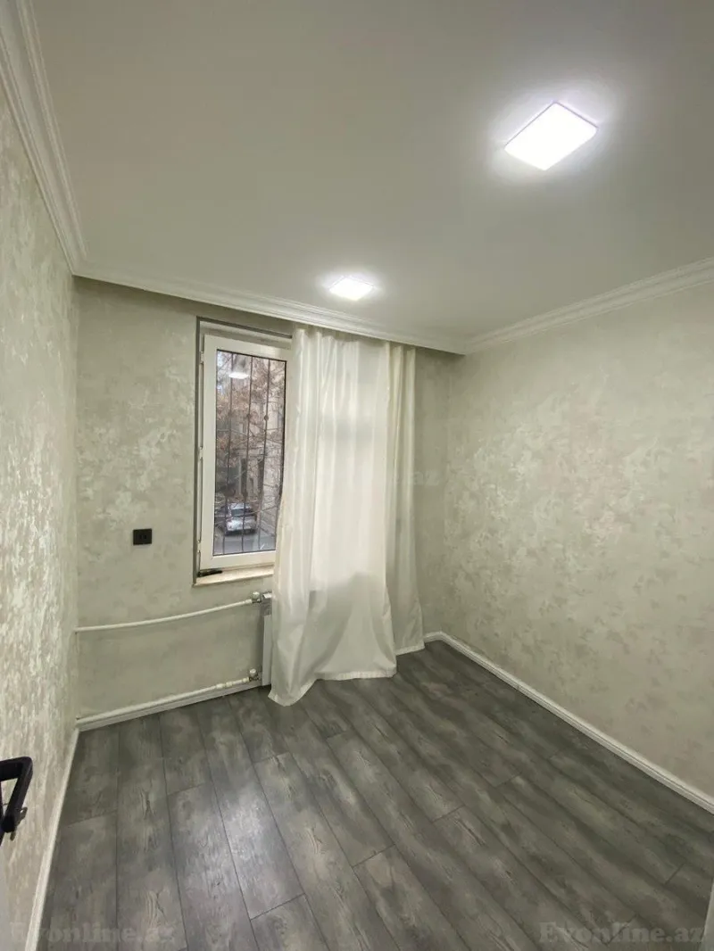 Satılır 2 otaqlı Mənzil Köhnə tikili 45 m² İnşaatçılar m. - şəkil 7