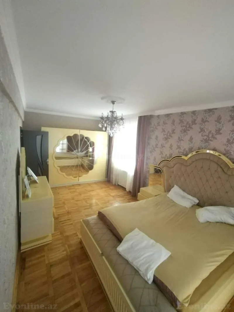 5 otaqlı Mənzil 170 m² Xətai m. Satılır