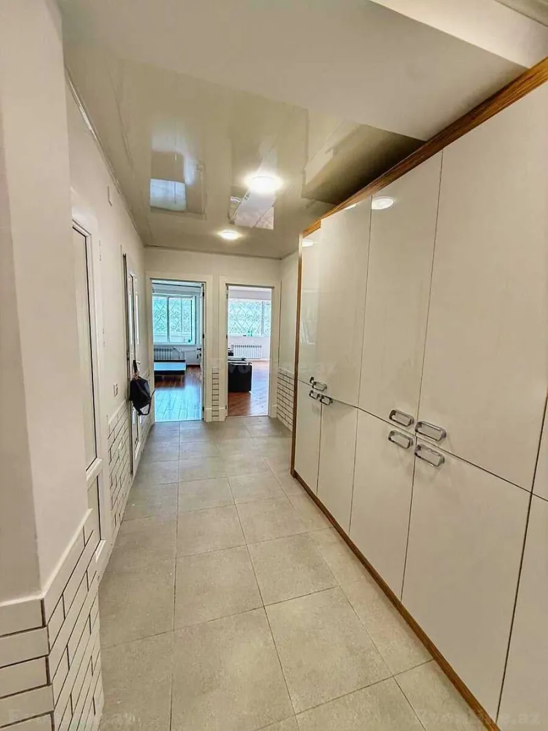 Satılır 2 otaqlı Mənzil Köhnə tikili 75 m² Nərimanov r. - şəkil 6