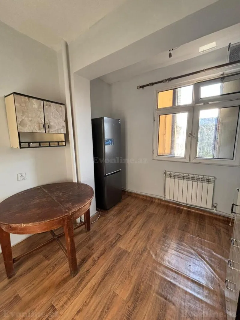 Kirayə verilir 2 otaqlı Mənzil Köhnə tikili 84 m² Yasamal - şəkil 4
