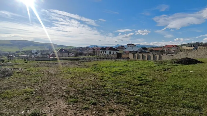 Torpaq Şamaxı Satılır