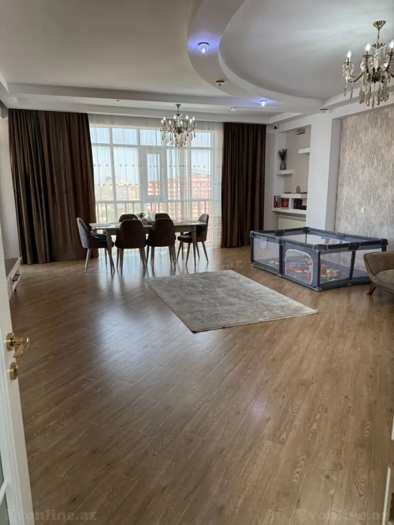 4 otaqlı Mənzil 185 m² 28 May m. Satılır