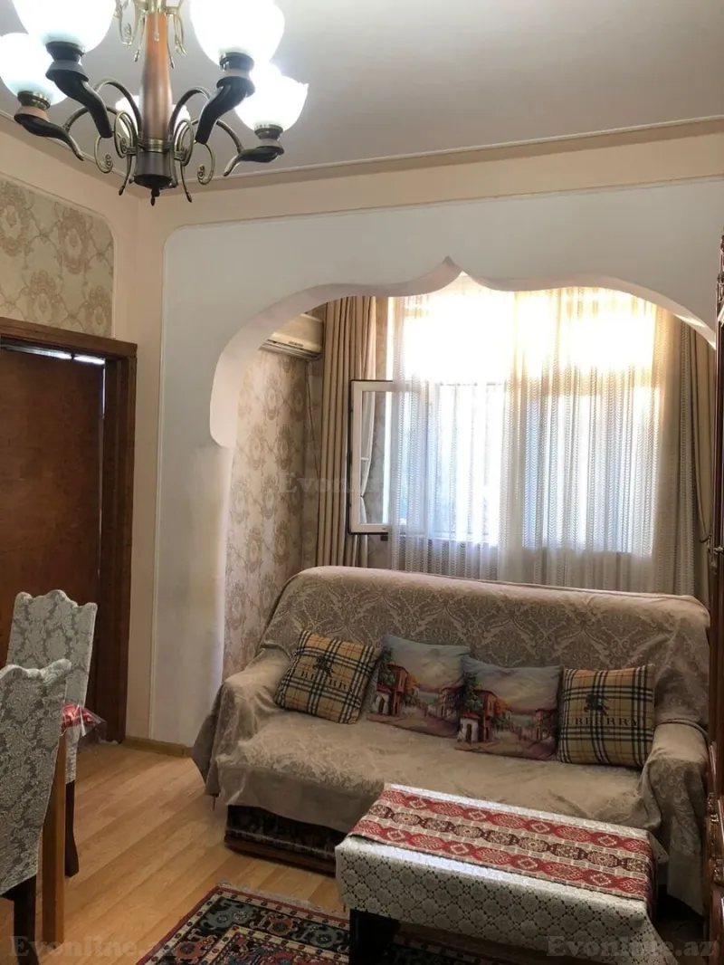 3 otaqlı Mənzil 75 m² Memar Əcəmi m. Satılır