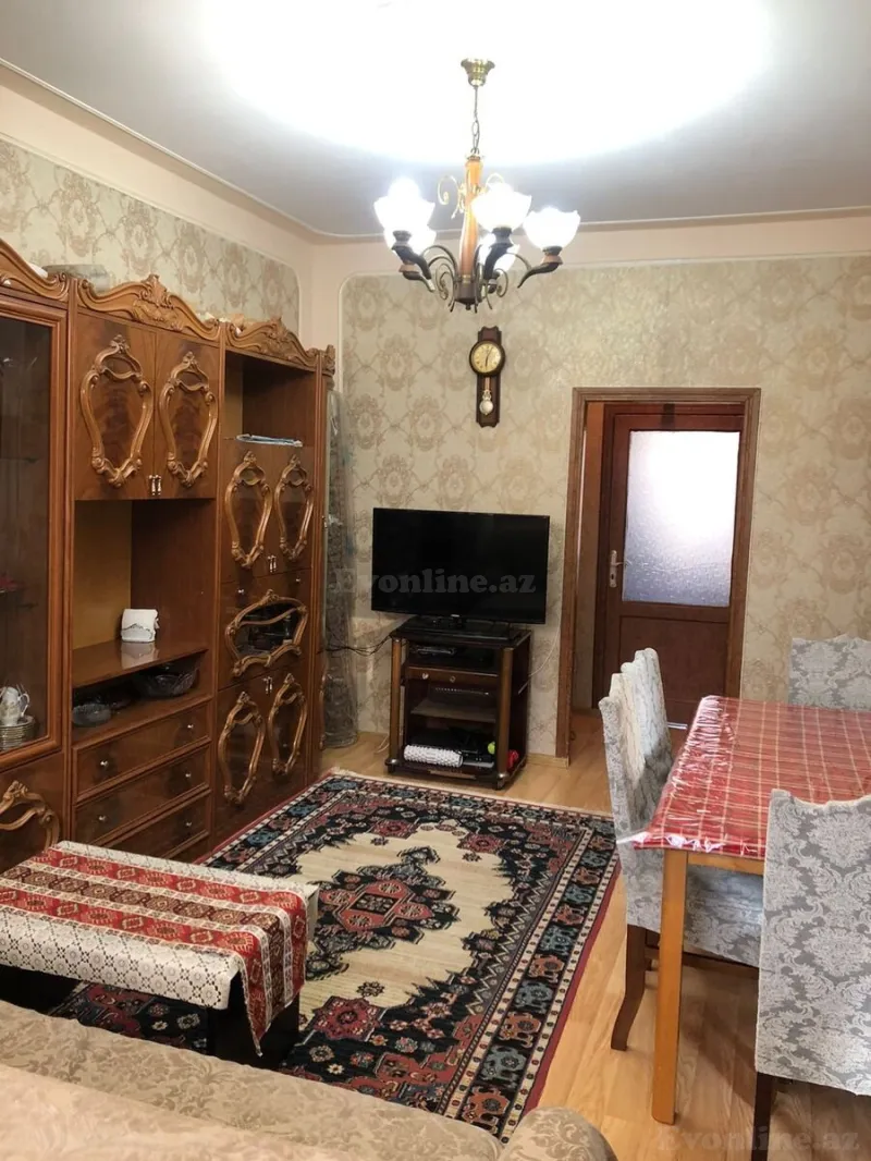 Satılır 3 otaqlı Mənzil Köhnə tikili 75 m² Memar Əcəmi m. - şəkil 2