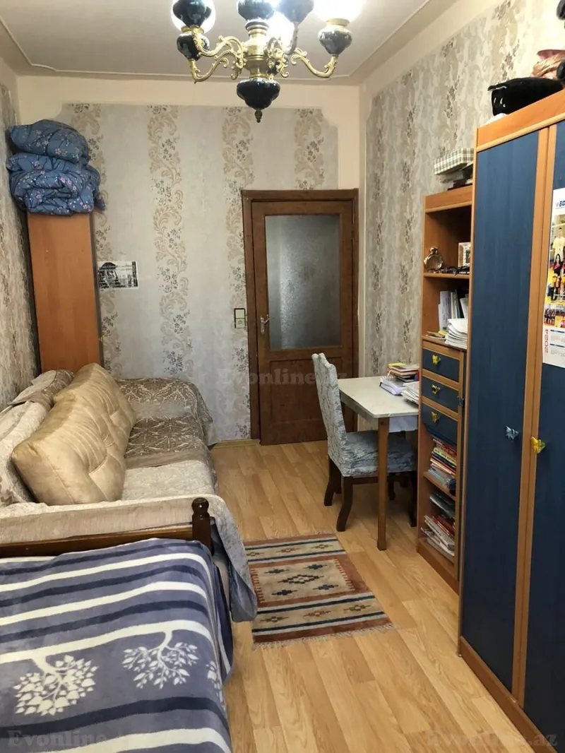 Satılır 3 otaqlı Mənzil Köhnə tikili 75 m² Memar Əcəmi m. - şəkil 4