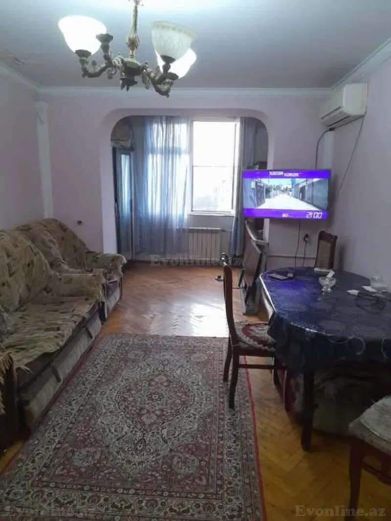 3 otaqlı Mənzil 63 m² 8-ci kilometr Satılır