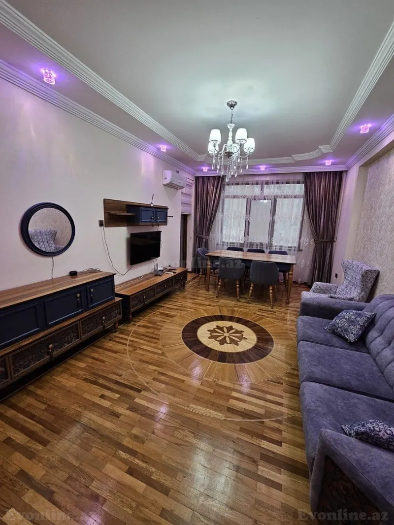 2 otaqlı Mənzil 95 m² Neftçilər m. Kirayə verilir