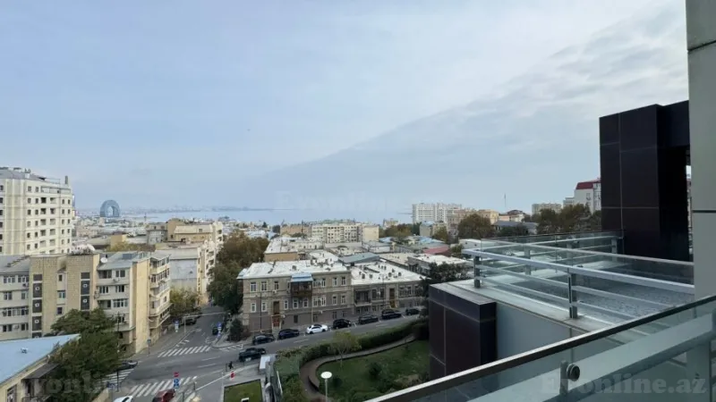 Kirayə verilir 4 otaqlı Mənzil Yeni tikili 352 m² İçərişəhər m. - şəkil 5