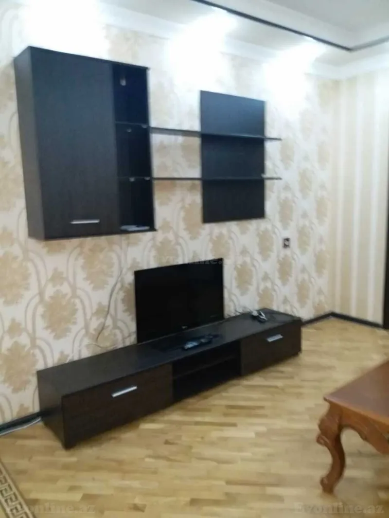 Satılır 2 otaqlı Mənzil Köhnə tikili 51 m² Xətai m. - şəkil 3