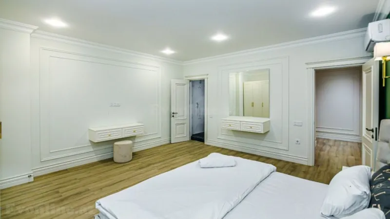 Kirayə verilir 5 otaqlı Mənzil Yeni tikili 250 m² Sahil m. - şəkil 11