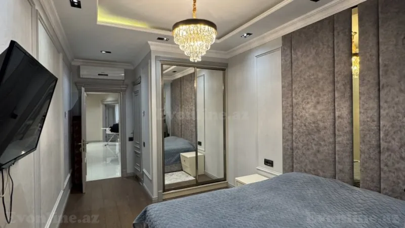 Satılır 4 otaqlı Mənzil Yeni tikili 240 m² Nizami m. - şəkil 17