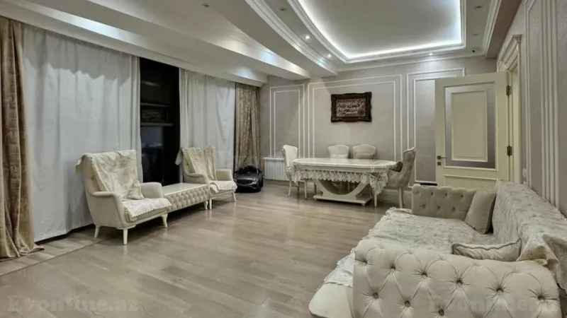 3 otaqlı Mənzil 122 m² 9-cu mikrorayon Satılır