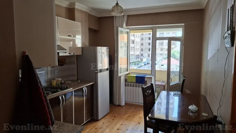 3 otaqlı Mənzil 57 m² Yeni Yasamal Kirayə verilir