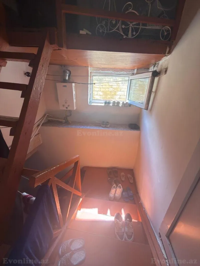 Satılır 3 otaqlı Mənzil Köhnə tikili 80 m² İçərişəhər m. - şəkil 4