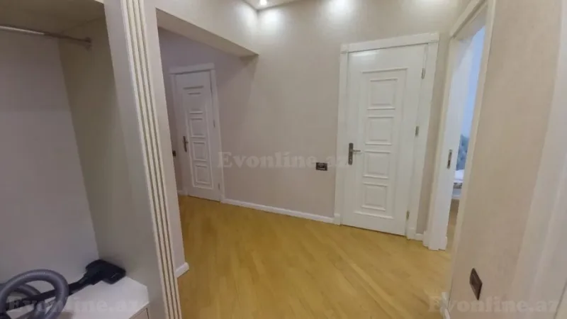 Kirayə verilir 3 otaqlı Mənzil Yeni tikili 150 m² Xətai m. - şəkil 17