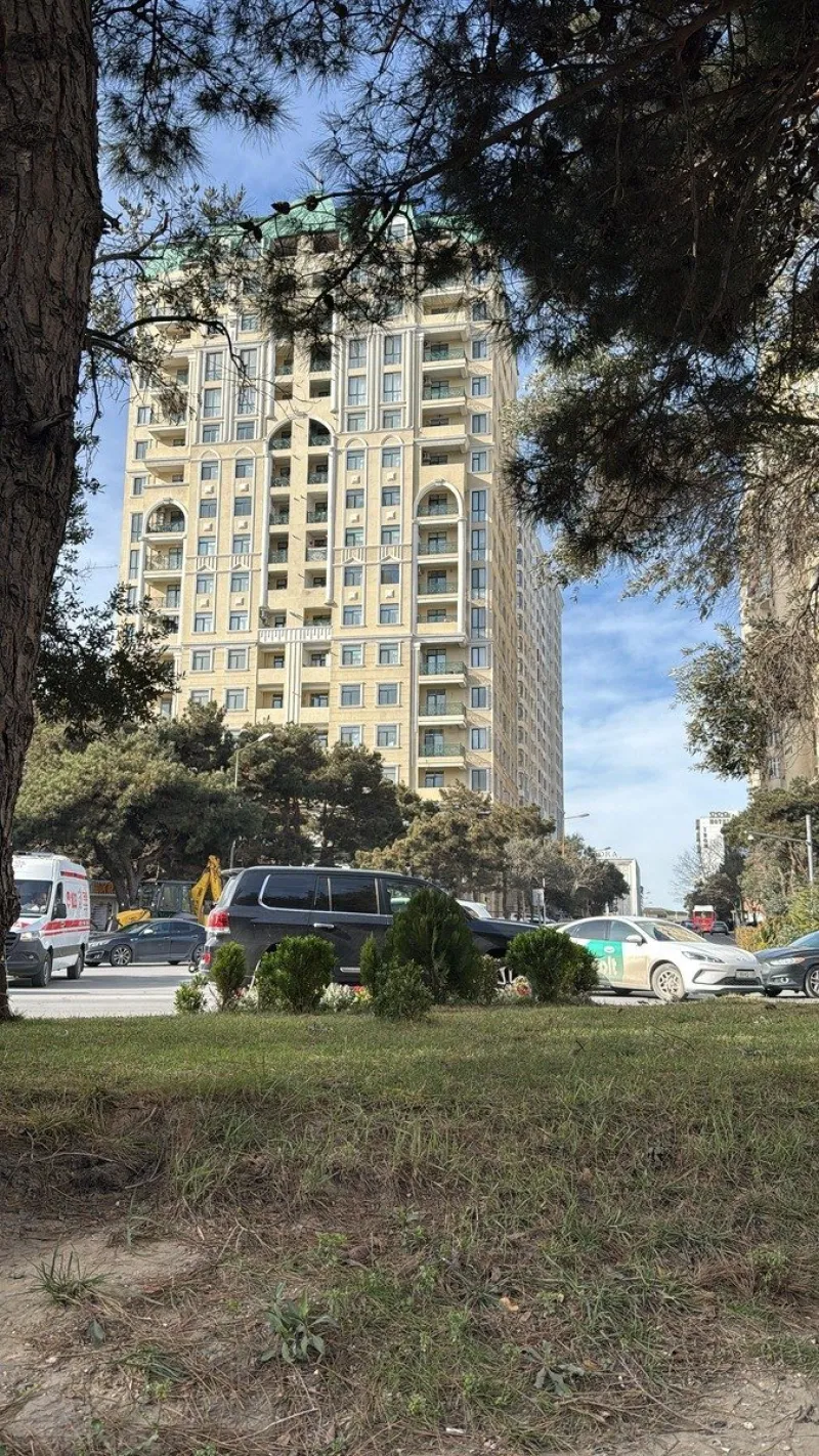 4 otaqlı Mənzil 162 m² Azadlıq prospekti m. Satılır