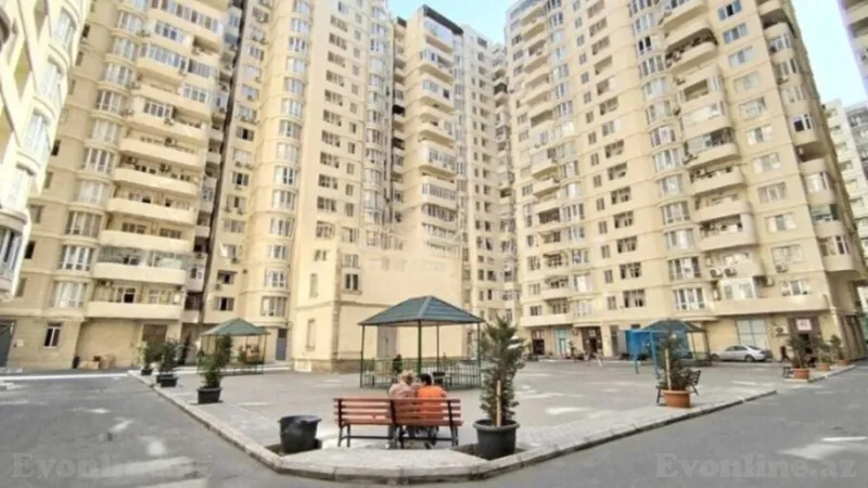 2 otaqlı Mənzil 68 m² 8 Noyabr m. Satılır