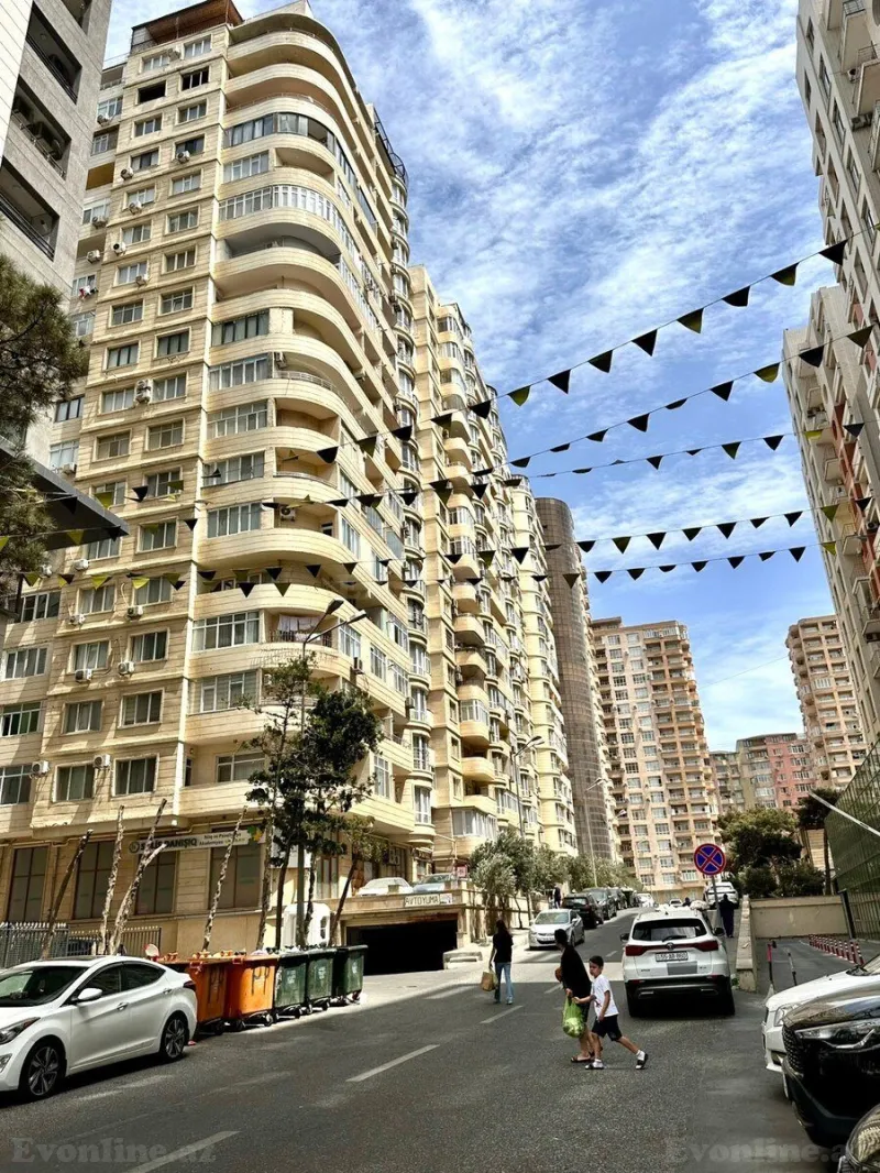 Satılır 2 otaqlı Mənzil Yeni tikili 68 m² 8 Noyabr m. - şəkil 3
