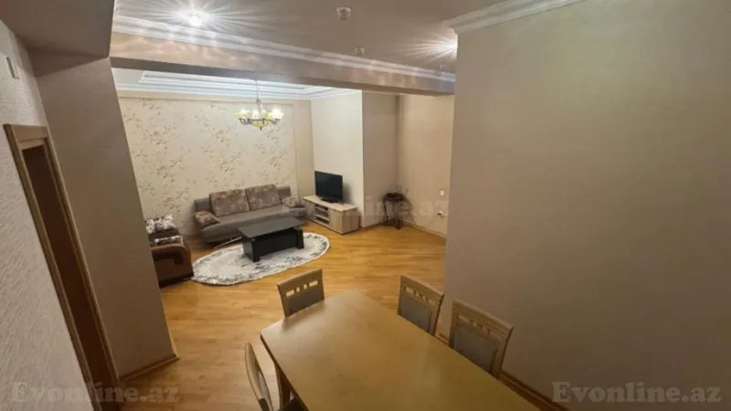 3 otaqlı Mənzil 100 m² Xətai m. Kirayə verilir