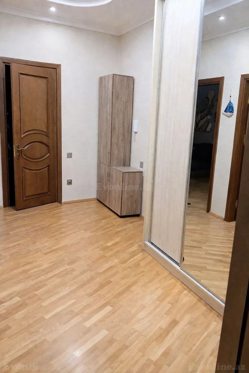 Satılır 2 otaqlı Mənzil Yeni tikili 80 m² Nəsimi r. - şəkil 6