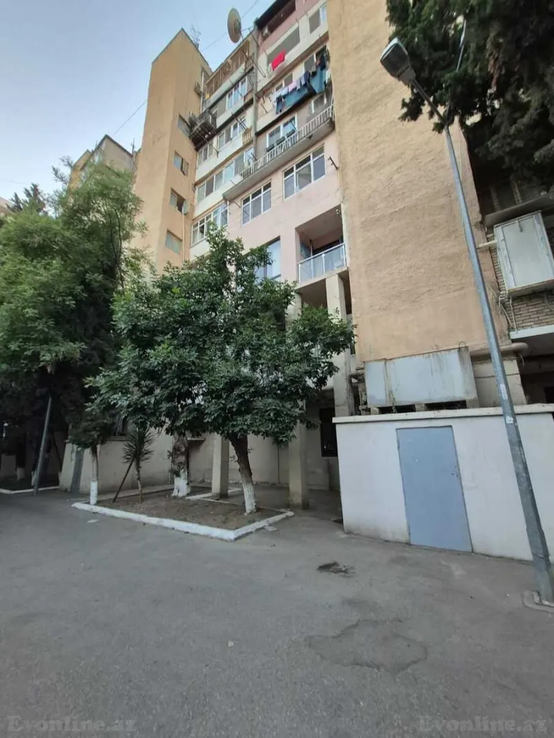 Satılır 2 otaqlı Mənzil Köhnə tikili 75 m² 28 May m. - şəkil 2