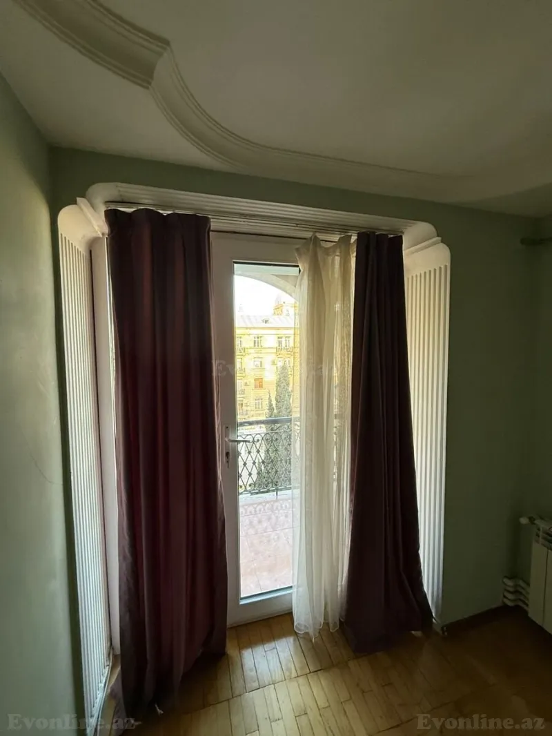 Kirayə verilir 3 otaqlı Mənzil Köhnə tikili 80 m² Yasamal - şəkil 9