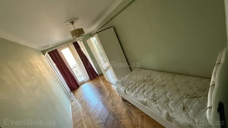 Kirayə verilir 3 otaqlı Mənzil Köhnə tikili 80 m² Yasamal - şəkil 10