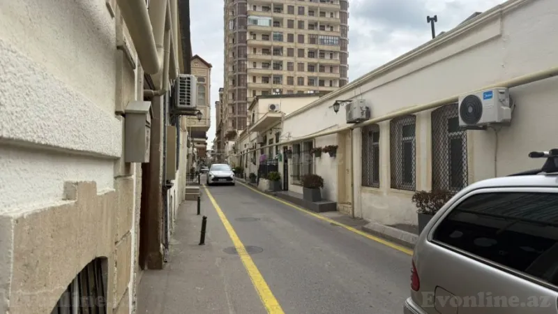 Satılır 1 otaqlı Mənzil Köhnə tikili 21 m² Sahil m. - şəkil 9