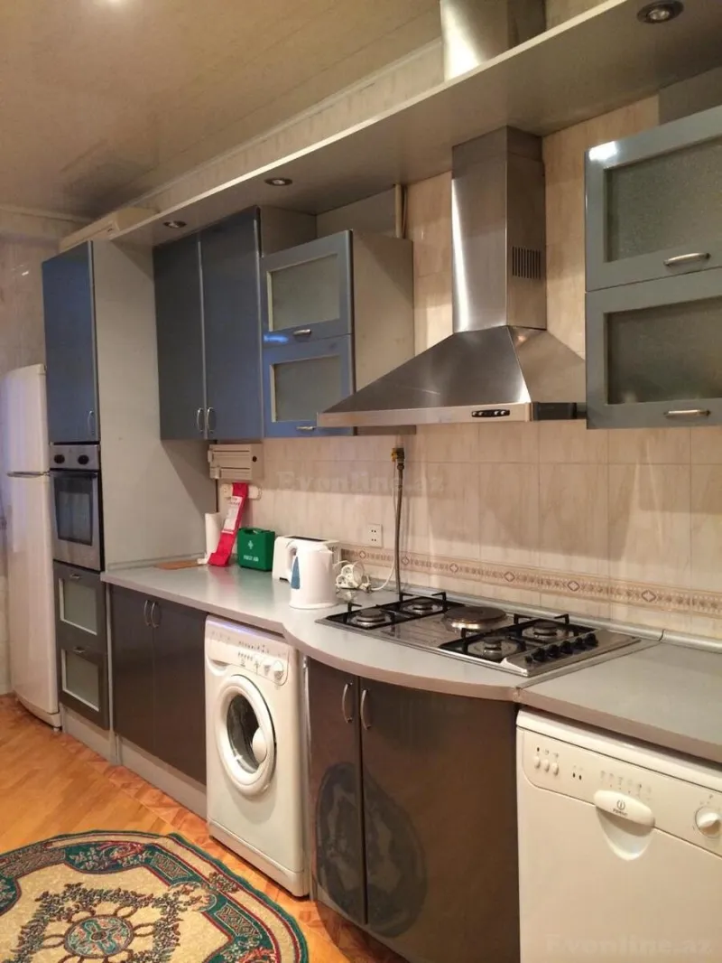 Kirayə verilir 4 otaqlı Mənzil Yeni tikili 200 m² Nizami m. - şəkil 12