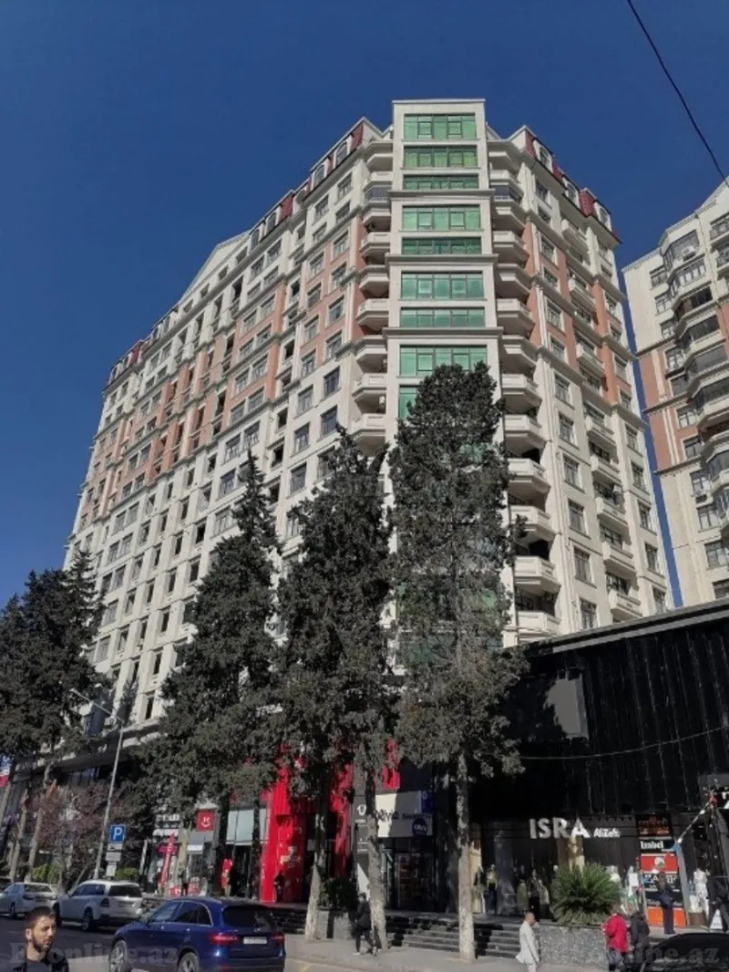 3 otaqlı Mənzil 137 m² Nəriman Nərimanov m. Satılır