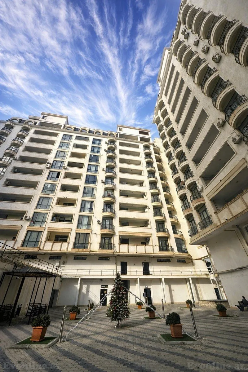 Satılır 5 otaqlı Mənzil Yeni tikili 281 m² İçərişəhər m. - şəkil 2