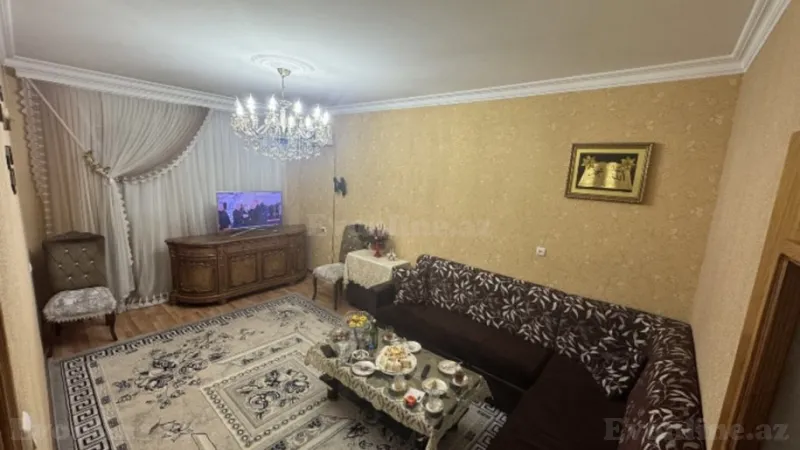 Satılır 3 otaqlı Mənzil Köhnə tikili 85 m² 8-ci mikrorayon - şəkil 2