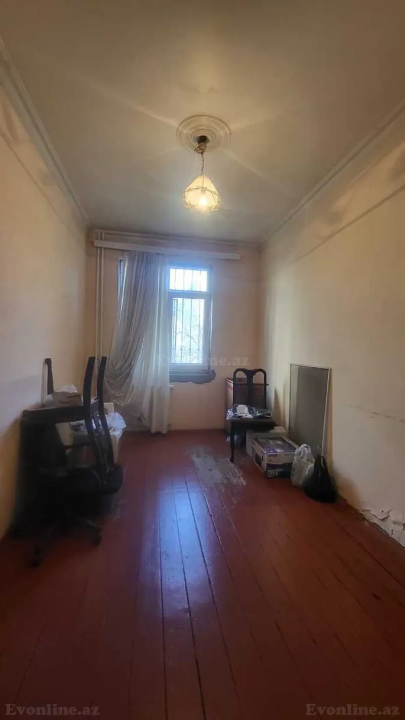 Satılır 3 otaqlı Mənzil Köhnə tikili 70 m² Gənclik m. - şəkil 8