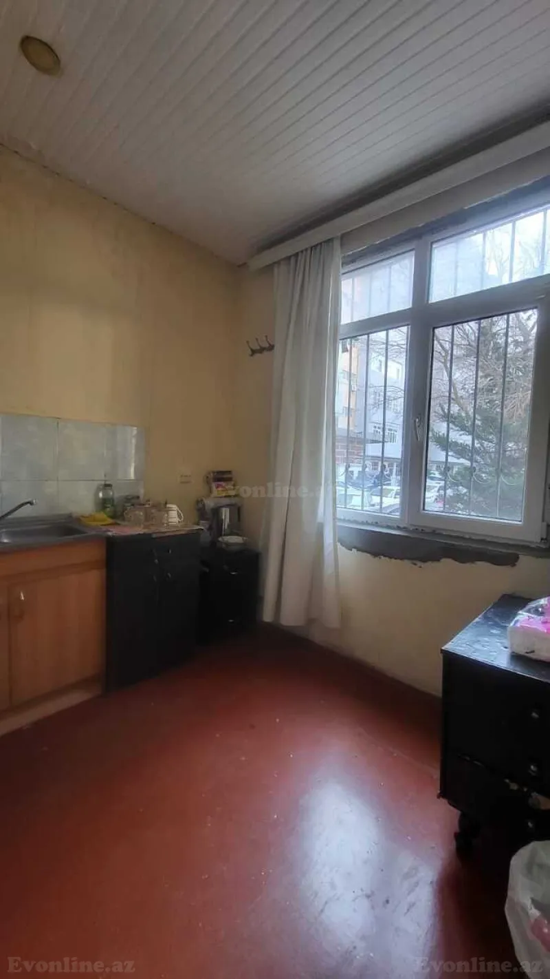 Satılır 3 otaqlı Mənzil Köhnə tikili 70 m² Gənclik m. - şəkil 12