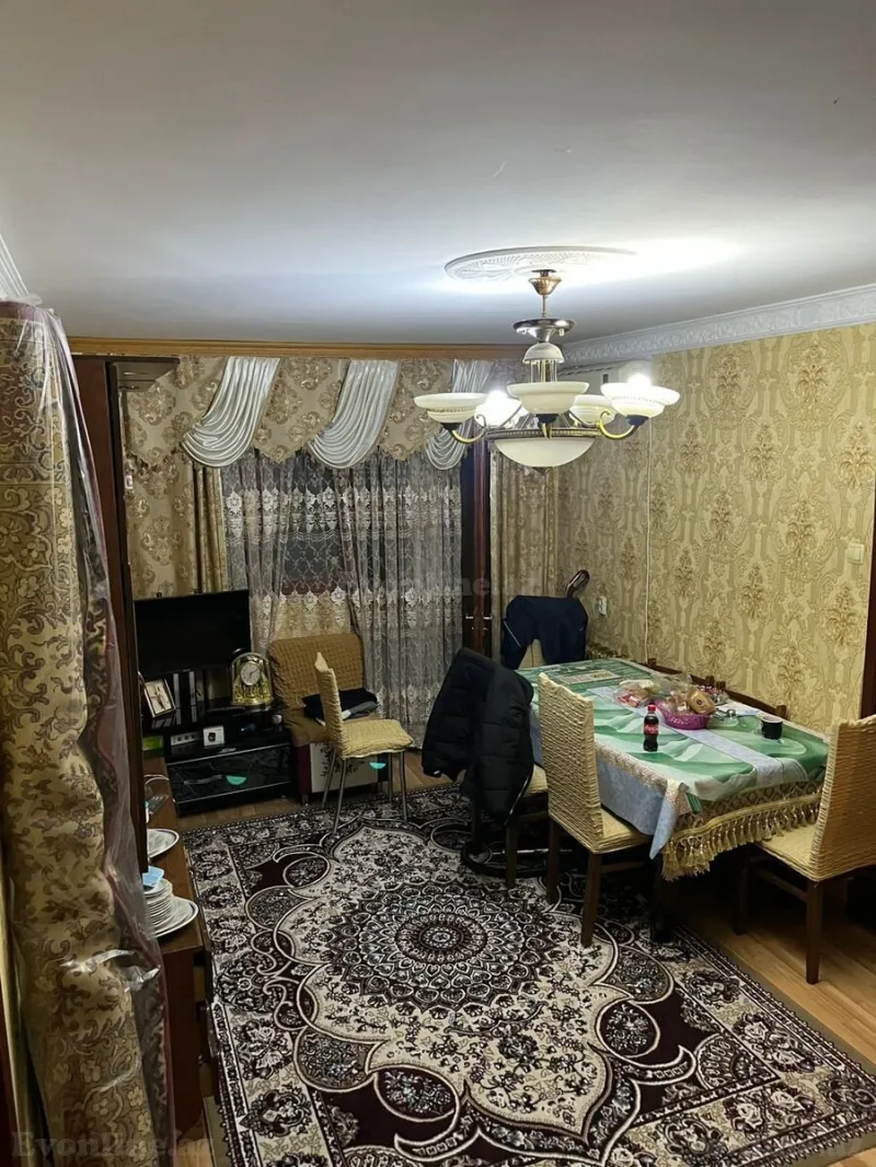 Sumqayıtda 2 otaqlı mənzil satılır