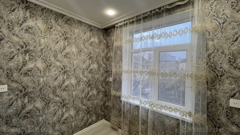 Satılır 2 otaqlı Mənzil Köhnə tikili 45 m² Yasamal - şəkil 4