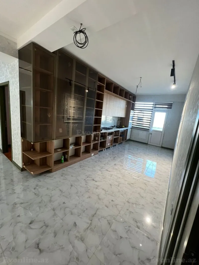 Satılır 3 otaqlı Mənzil Yeni tikili 130 m² 9-cu mikrorayon - şəkil 3