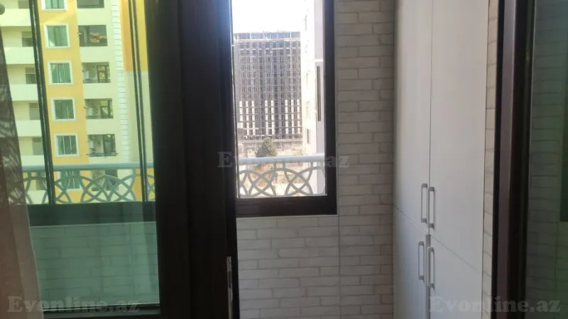 Kirayə verilir 3 otaqlı Mənzil Yeni tikili 130 m² Nəsimi r. - şəkil 2