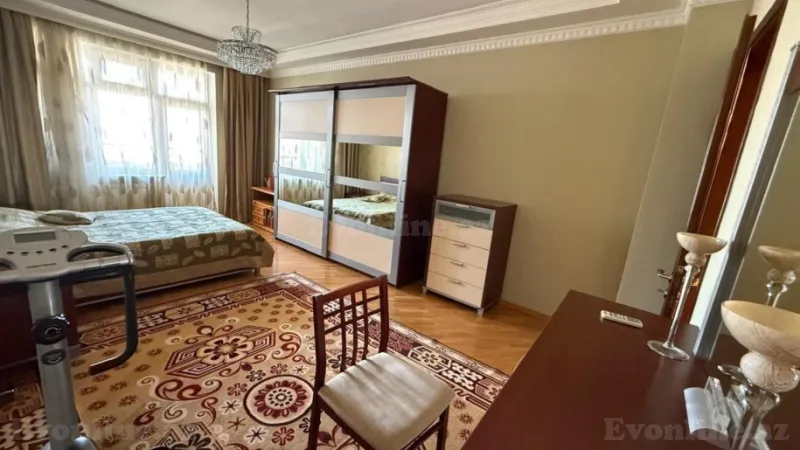 Kirayə verilir 4 otaqlı Mənzil Yeni tikili 200 m² Nizami m. - şəkil 7