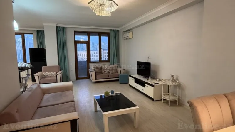 Bakı, Nərimanov r., Nəriman Nərimanov m.da 2 otaqlı mənzil satılır