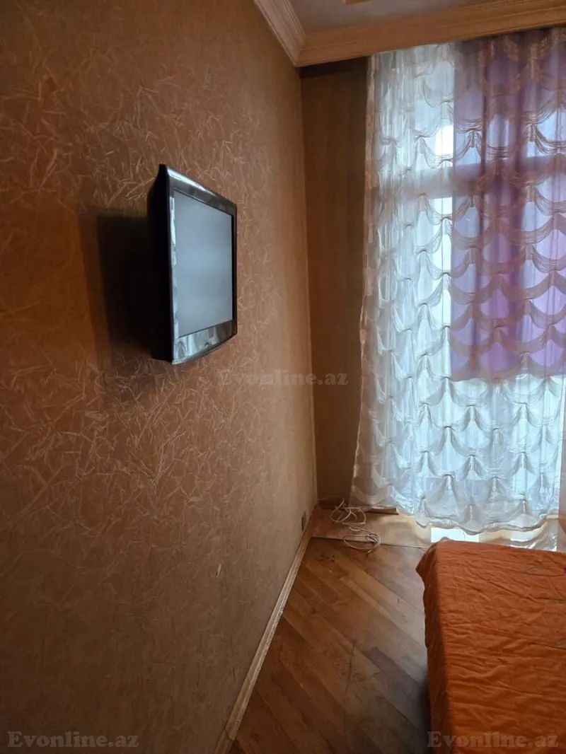 Kirayə verilir 2 otaqlı Mənzil Köhnə tikili 52 m² Nəsimi r. - şəkil 2