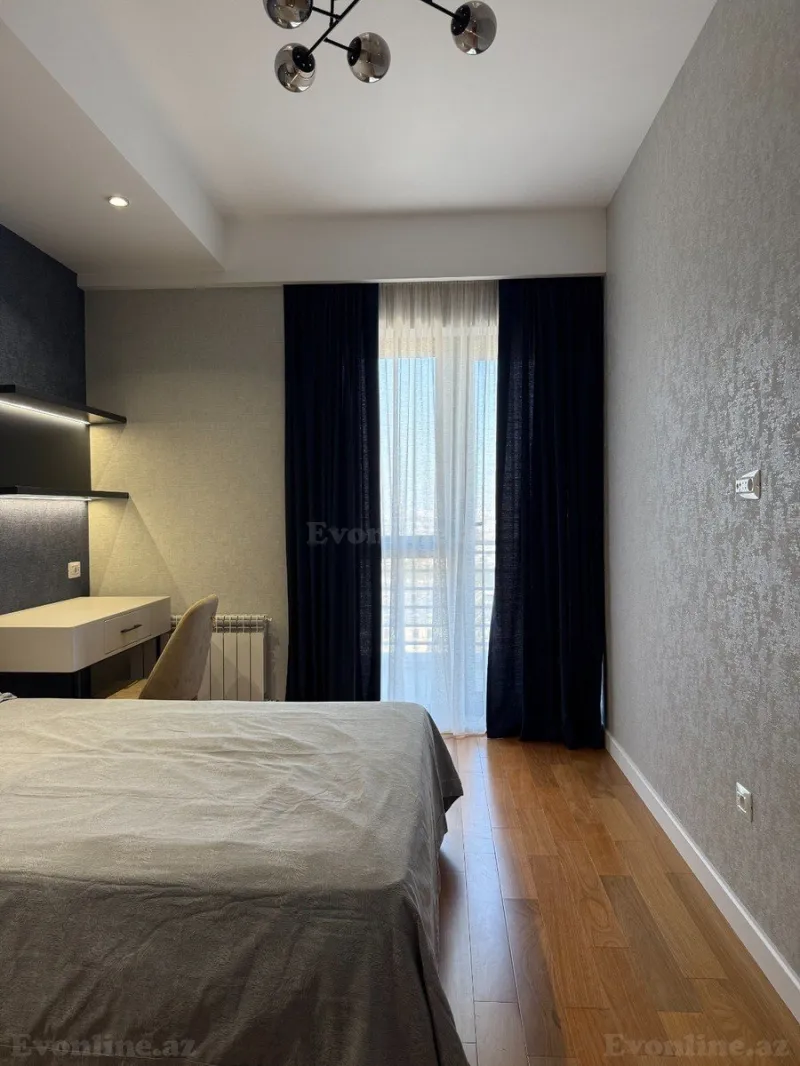 Kirayə verilir 4 otaqlı Mənzil Yeni tikili 250 m² Xətai r. - şəkil 13