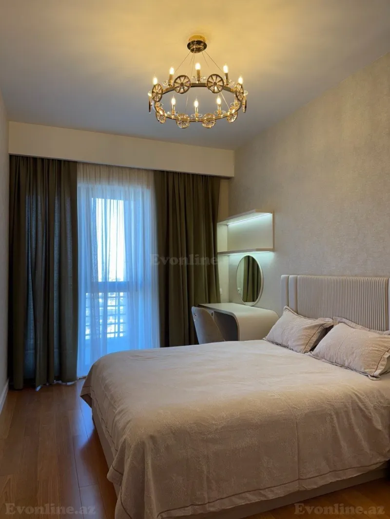 Kirayə verilir 4 otaqlı Mənzil Yeni tikili 250 m² Xətai r. - şəkil 17