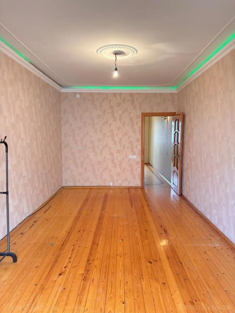 Kirayə verilir 1 otaqlı Mənzil Köhnə tikili 40 m² Yeni Yasamal - şəkil 2