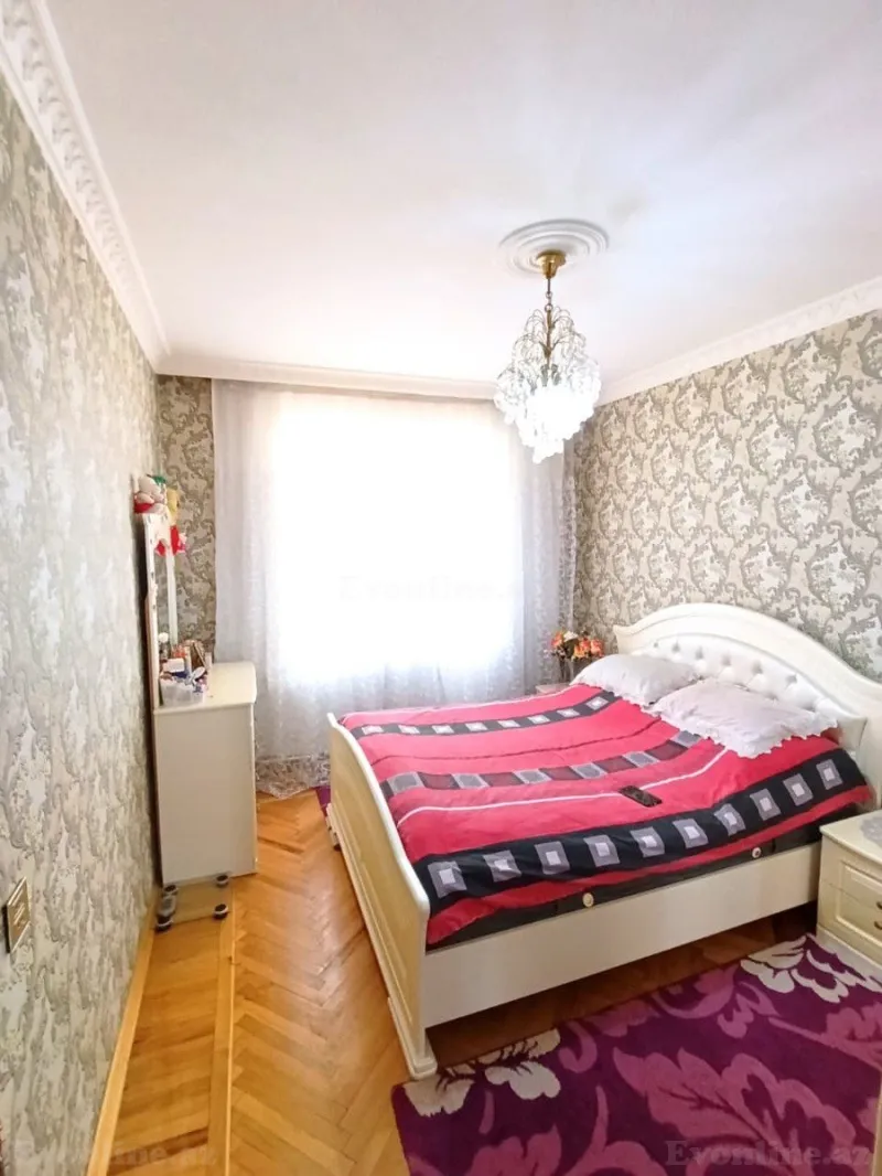 Satılır 3 otaqlı Mənzil Köhnə tikili 80 m² Əhmədli m. - şəkil 2