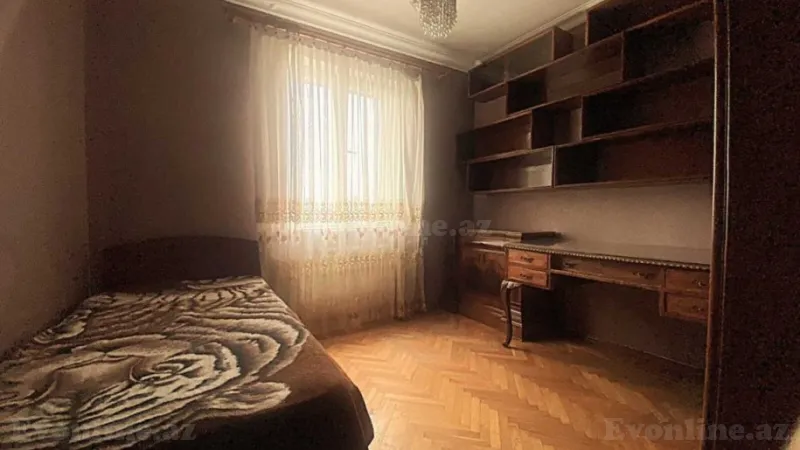 Satılır 4 otaqlı Mənzil Köhnə tikili 115 m² Elmlər Akademiyası m. - şəkil 6