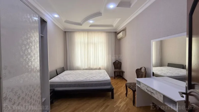 Satılır 5 otaqlı Mənzil Yeni tikili 220 m² Elmlər Akademiyası m. - şəkil 6