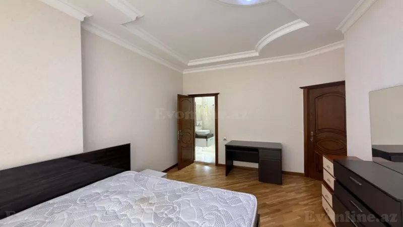 Satılır 5 otaqlı Mənzil Yeni tikili 220 m² Elmlər Akademiyası m. - şəkil 9