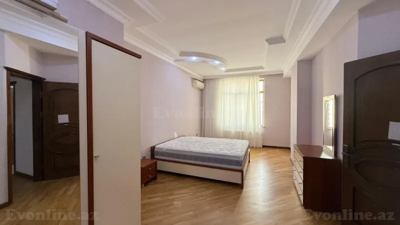 Satılır 5 otaqlı Mənzil Yeni tikili 220 m² Elmlər Akademiyası m. - şəkil 14